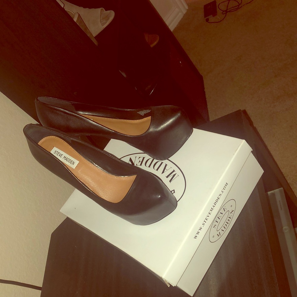 Black Steve Madden Platforms